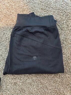 healing hands pewter Cropped Performance Pants
